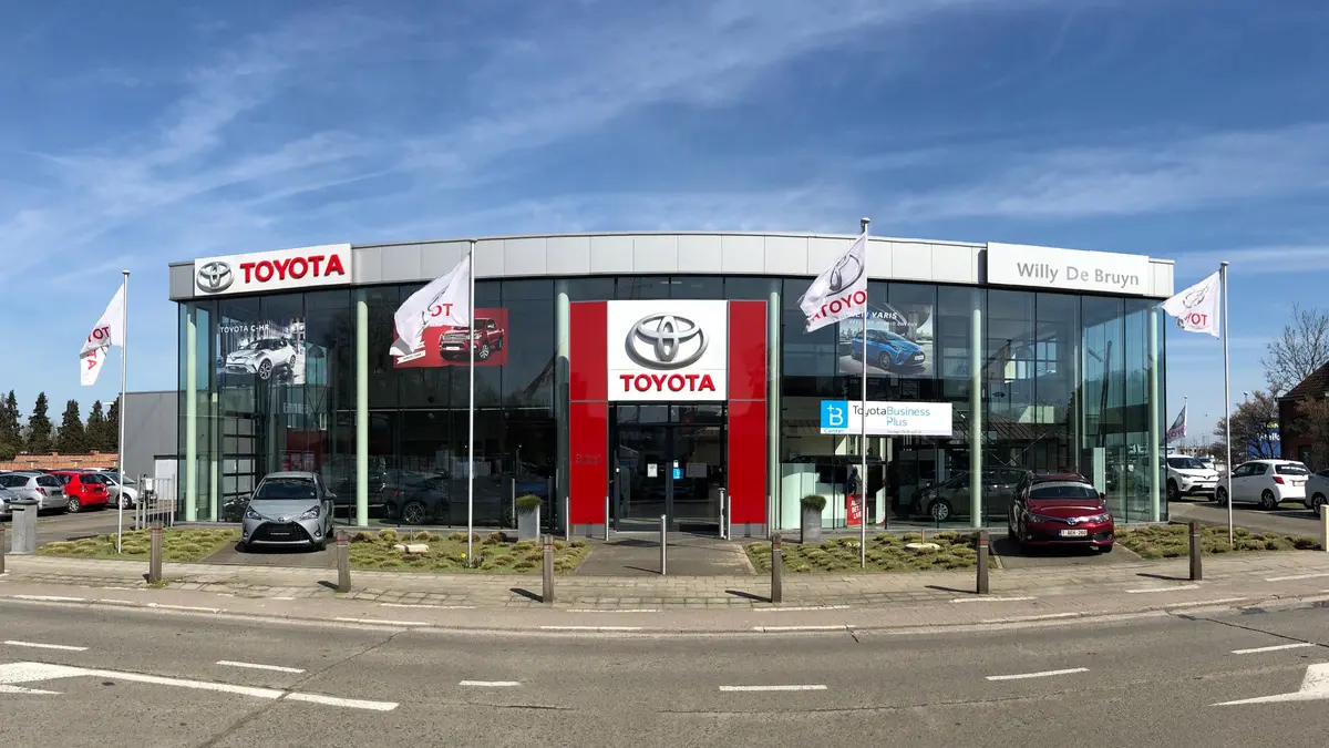 Showroom van Toyota W. De Bruyn in Machelen