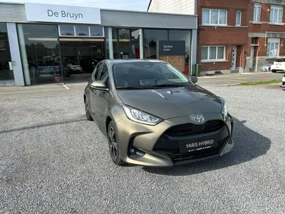 Toyota Yaris Iconic